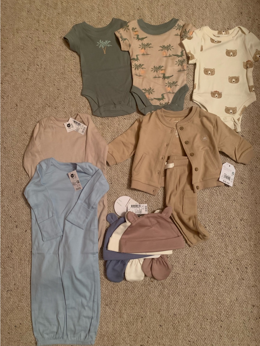 NWT Neutral Baby clothes 0-3 months